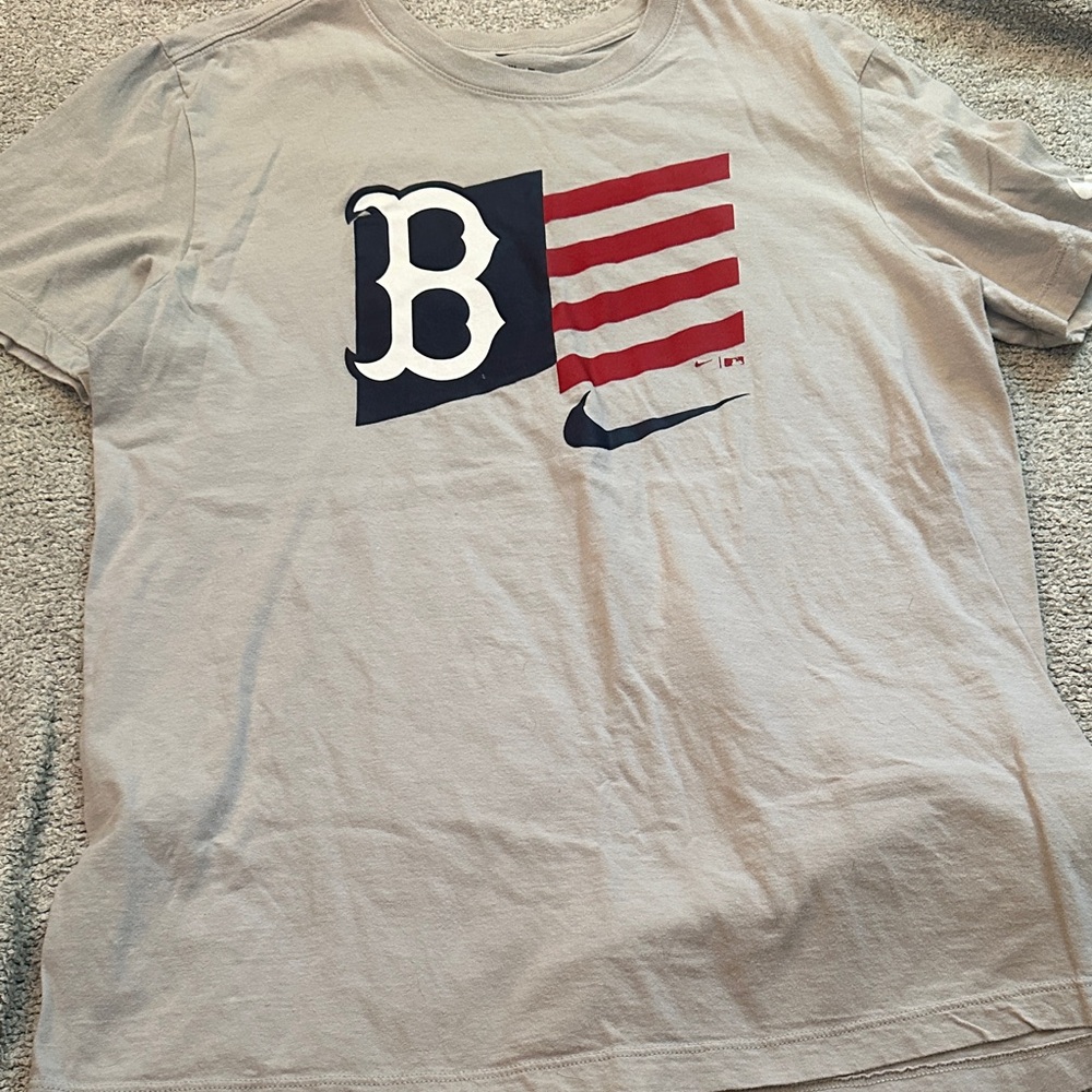 Boston Red Sox Nike Tee, Men’s Medium